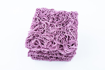 Nutritious and healthy purple potato noodles