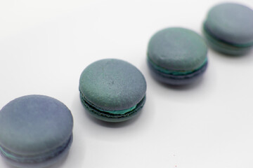 Blaue Macarons, schlicht und einfach im Detail