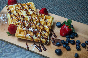 waffle with berries