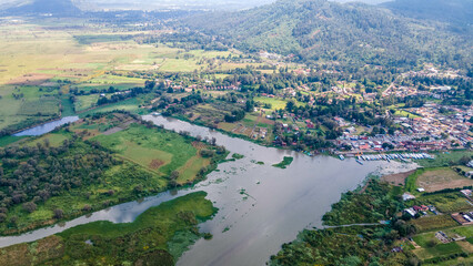 Lago de P&aacute;tzcuaro hacia Janitzio, Morelia Michoac&aacute;n d&iacute;a de muertos.