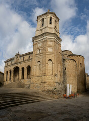 Obraz premium roda de isabena city huesca spain in the Pyrenees Cathedral of Saint Vincent, blue sky with clouds in Roda de Isábena, Aragon, Spain