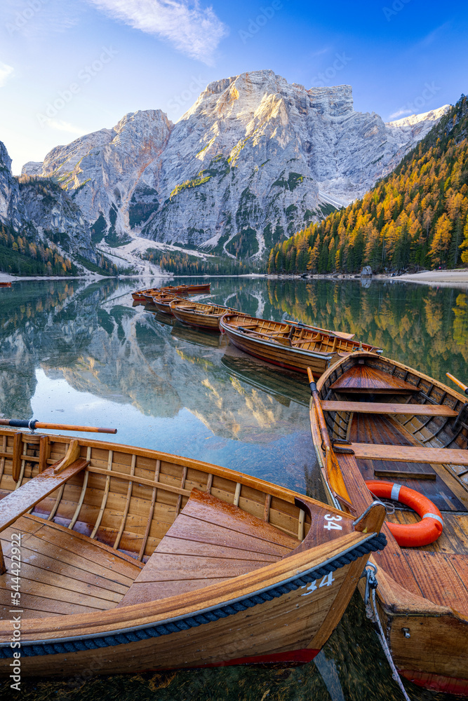 Wall mural Landscape of Lago di Braies in dolomite mountains