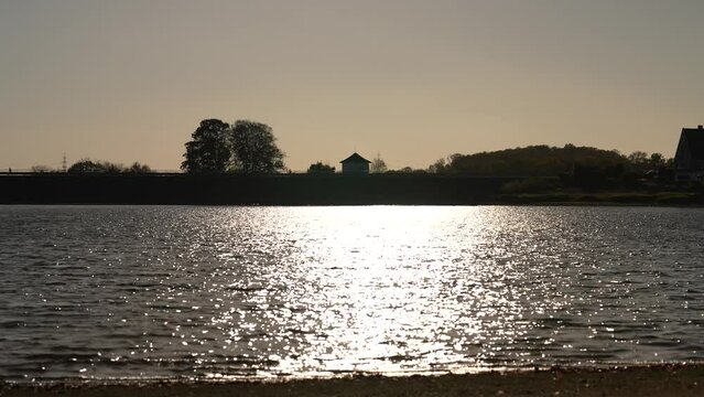 Hobie 14 Katamaran segelt auf der Bevertalsperre in H&uuml;ckeswagen | Hobie Cat 14 sailing