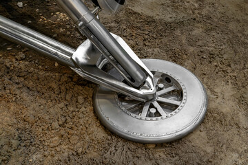 Close up view of the support of a metal lander on the surface of the Moon or planet Mars, the concept of space exploration and colonization, the landing of a spacecraft © sommersby