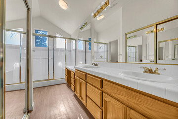Master bathroom with tile