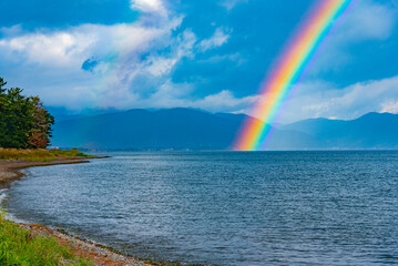 琵琶湖に虹の架け橋