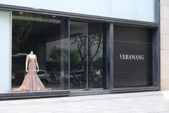 Vera wang store 2025