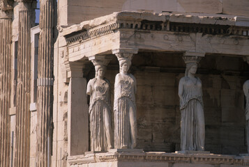 Eretteo, sull'acropoli di Atene. La loggia delle cariatidi