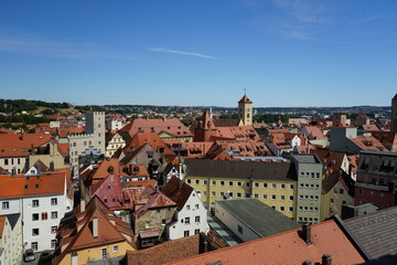 Naklejka na ściany i meble Blick vom Kirchturm auf die Regensburger Altstadt