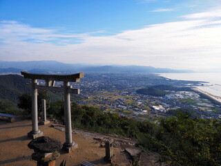 香川県の高屋神社の天空の鳥居