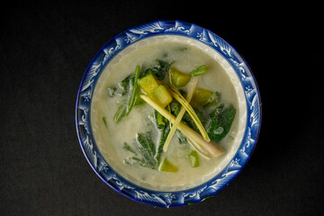 Coconut Pumpkin Soup. Healthy dishes for the family.