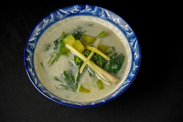 Coconut Pumpkin Soup. Healthy dishes for the family.