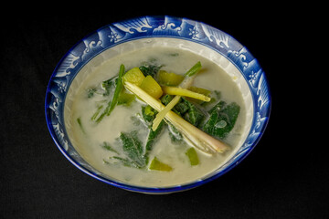 Coconut Pumpkin Soup. Healthy dishes for the family.