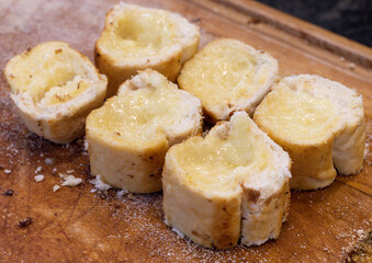 Garlic bread, the delicious accompaniment of barbecue gaúcho.	