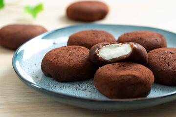 Chocolate tiramisu mochi