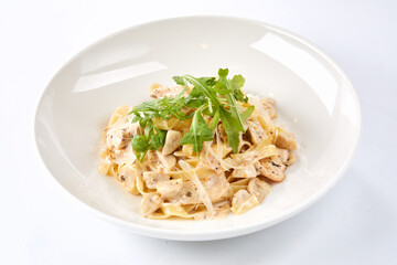 pasta with cheese and arugula