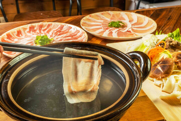 豚しゃぶ　 sliced pork hotpot (shabu-shabu)