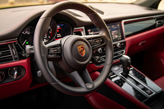 2022 Porsche Macan
