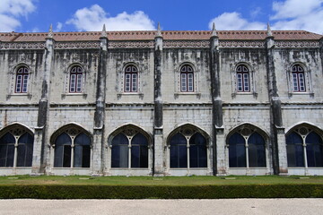 Fototapeta na wymiar Fassade des Mosteiro dos Jerónimos 