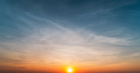 Obraz na płótnie Canvas sunset sky with clouds.