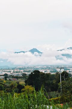 Fusagasuga city with the Quinini mountain in the background.