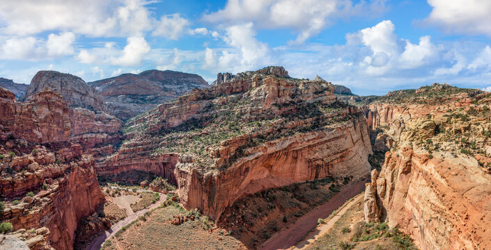 View from the Cassidy Arch Trail with a view of the  Grand Wash, at the Capitol Reef National Park 