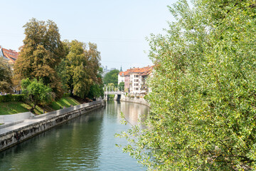 Fototapeta na wymiar The river Ljubljanica through Ljubljana (Slovenia)