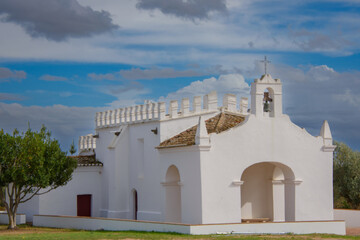 Fototapeta premium Pretty little chapel in a vineyard in the Alentejo region of Portugal