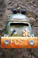 Frog letter box
