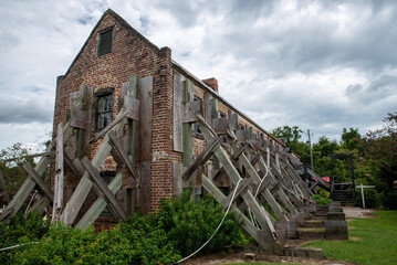 Fototapeta na wymiar old abandoned mill