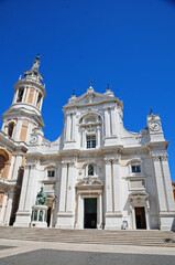 Fototapeta na wymiar Loreto, il Santuario della Madonna di Loreto. - Marche