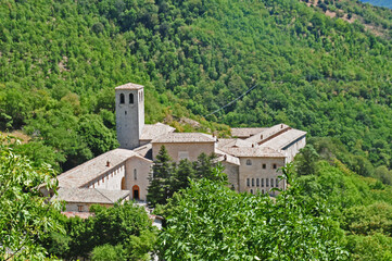Fototapeta na wymiar Il Monastero di Fonte Avellana, Serra di Sant'Abbondio - Marche