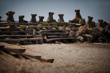 An intimate place by the sea that awaits tourists.