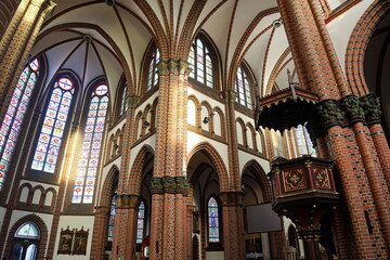 Kościół pw. św. Henryka we Wrocławiu, Polska