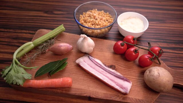 vegetables on a chopping board
