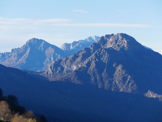 panorama della pianura bergamasca vista dal monte linzone