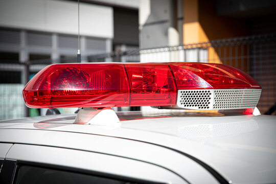 警察イメージ　パトカーの赤色灯