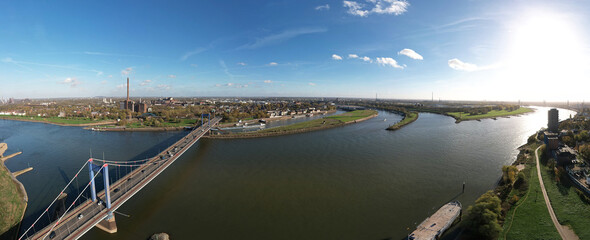 Ruhrbogen bei Duisburg Ruhrort / Ruhrmündung Rheinorange / Neue Seidenstrasse