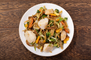 帆立と根菜ローストのサラダ