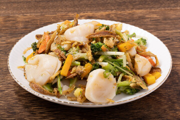 帆立と根菜ローストのサラダ