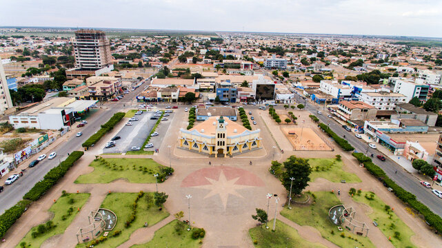 Igreja Matriz em Lu&iacute;s Eduardo Magalh&atilde;es Foto 2016