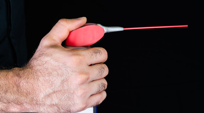 Metal Cleaner, Squeak Remover & Lubricant .WD40