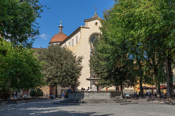 Piazza Santo Spirito et Basilica di Santo Spirito, à Florence, Italie