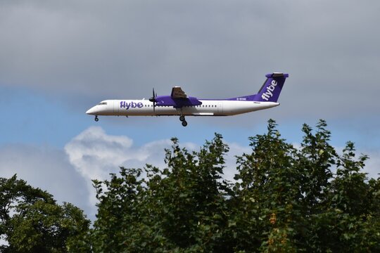 Flybe Plane Boeing Airbus approaching the Glasgow airport