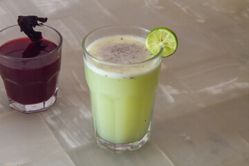 strawberry smoothie with kiwi