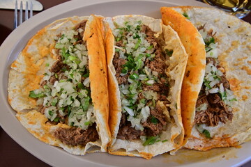 Tacos de Birria, tacos de barbacoa