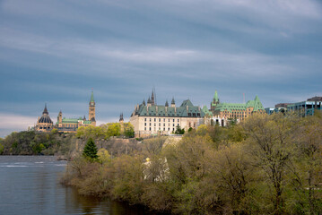 Fototapeta na wymiar view from Portage Bridge Ottawa/Gatineau border of government buildings