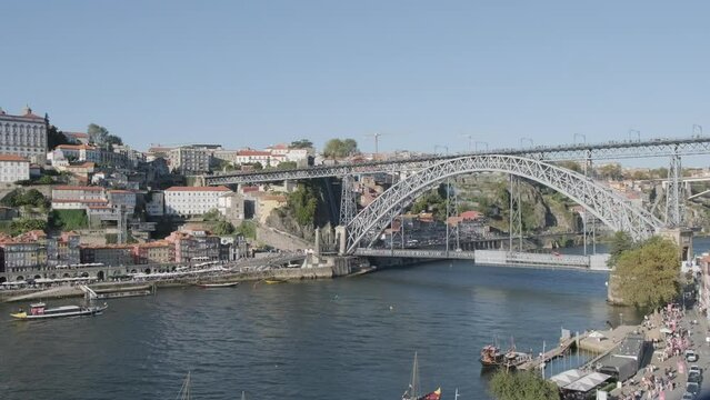 Rio Duero, Oporto, Portugal, con vistas al Puente Don Luis I