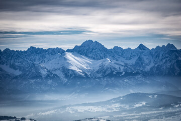 Tatra gebergte en wolken