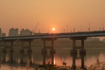 Fototapeta premium the sunset of the Han River